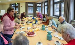 Vor dem Spielen gab es mitgebrachten Kaffee und Kuchen