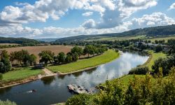 Ausblick auf die Weserlandschaft von der Burgruine Polle